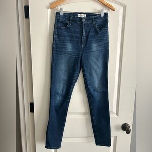 Abercrombie & Fitch Dark Blue Skinny Jeans